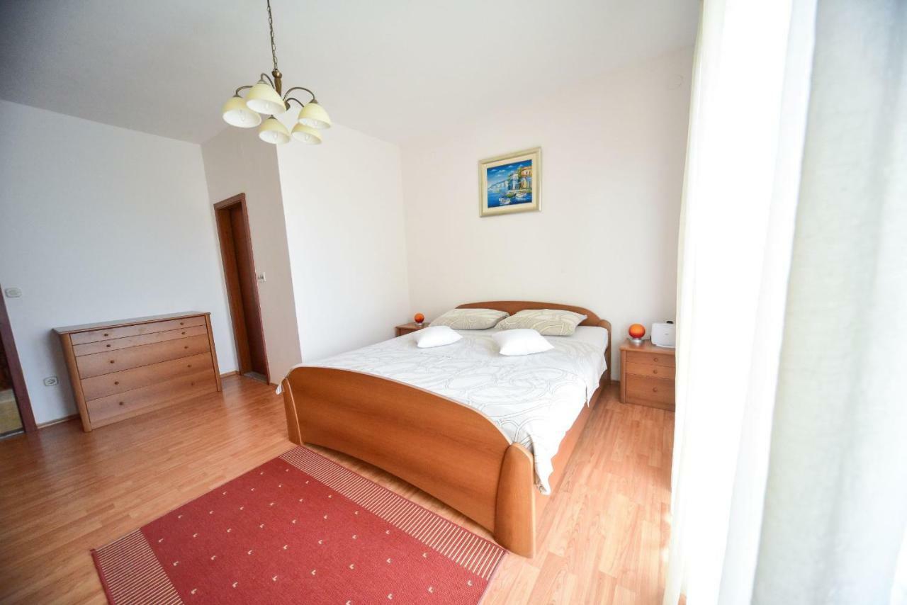 Apartment Marcella 1 Ljubač Exterior foto